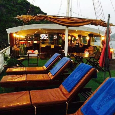 Hotel Halong Royal Boutique Cruises Hạ Long Exterior foto