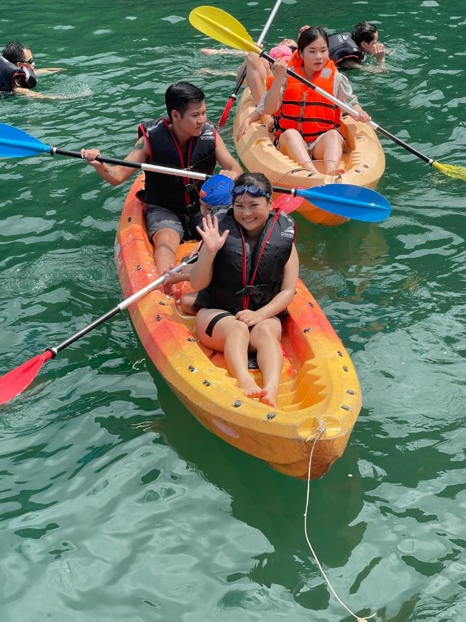 Hotel Halong Royal Boutique Cruises Hạ Long Exterior foto