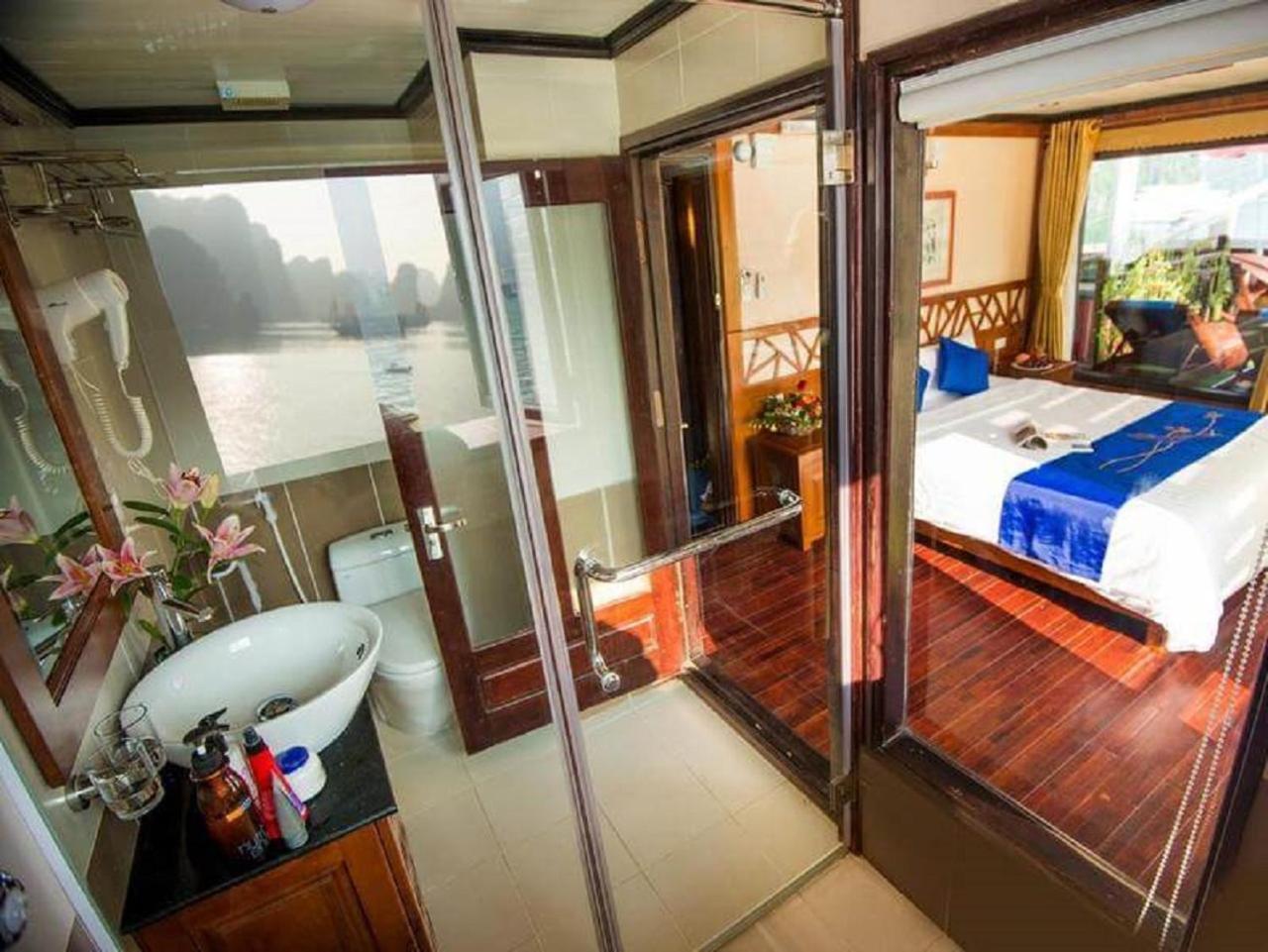 Hotel Halong Royal Boutique Cruises Hạ Long Exterior foto