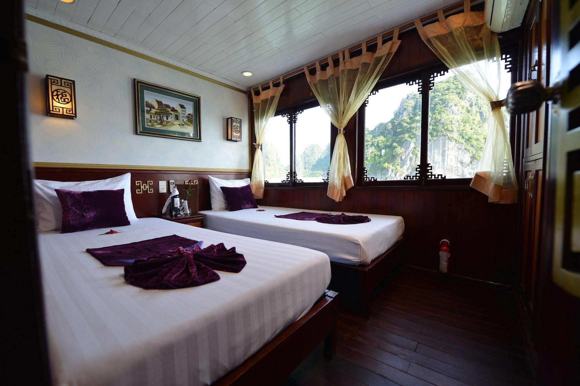 Hotel Halong Royal Boutique Cruises Hạ Long Exterior foto