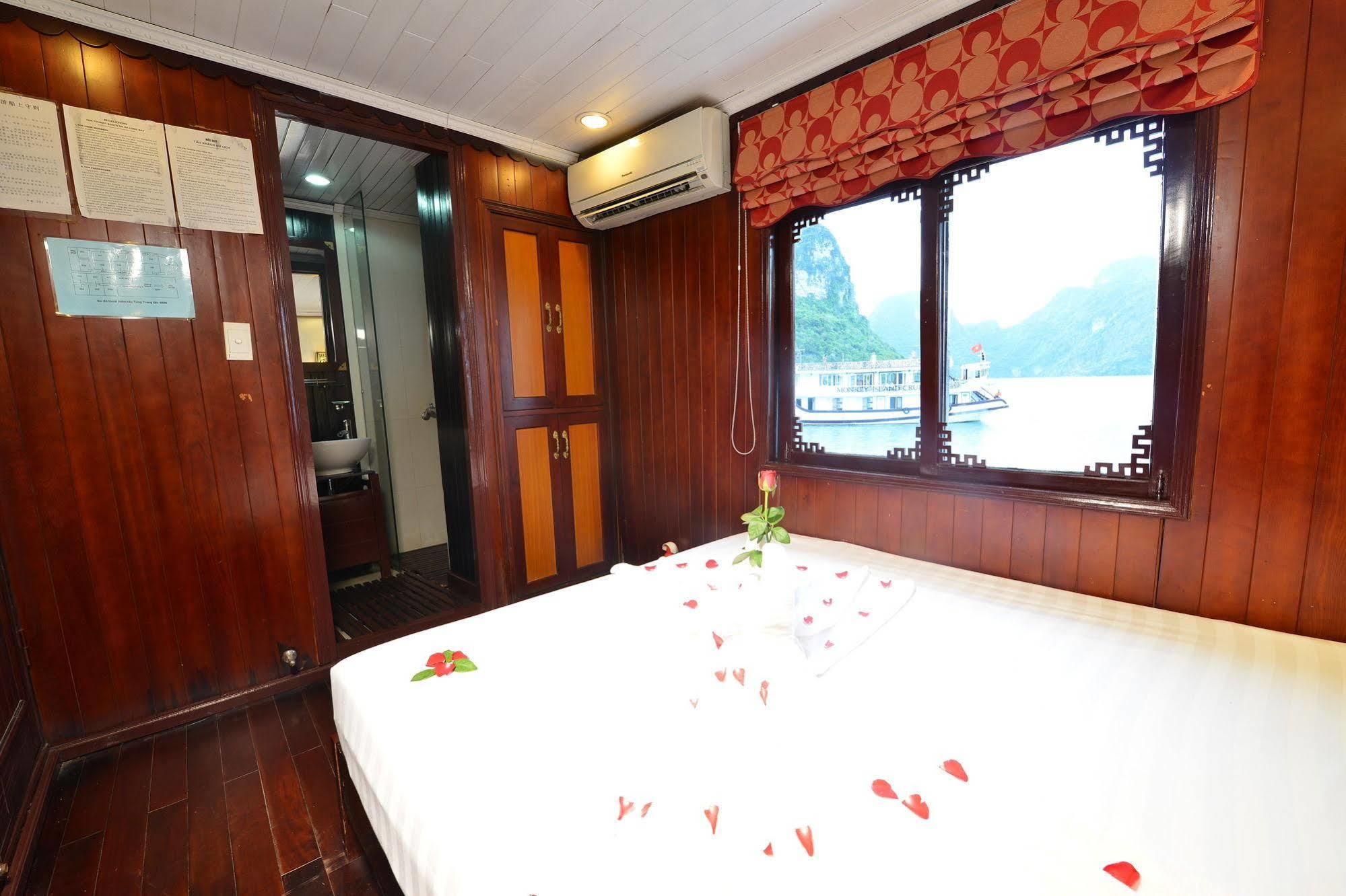 Hotel Halong Royal Boutique Cruises Hạ Long Exterior foto