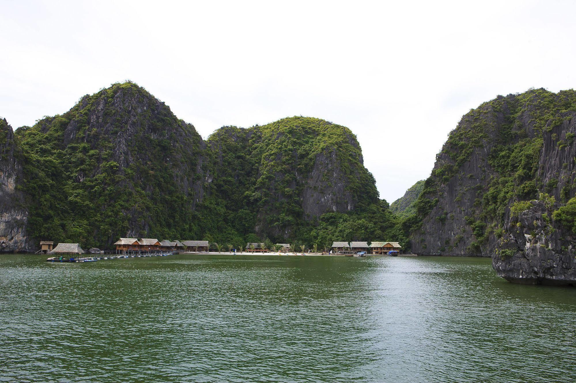 Hotel Halong Royal Boutique Cruises Hạ Long Exterior foto